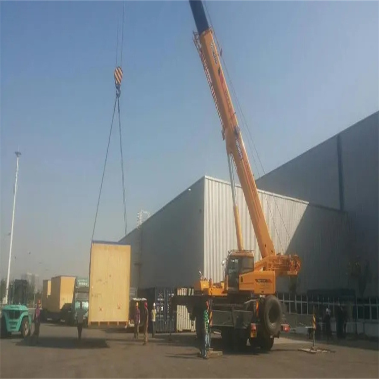 华安重型机器吊装